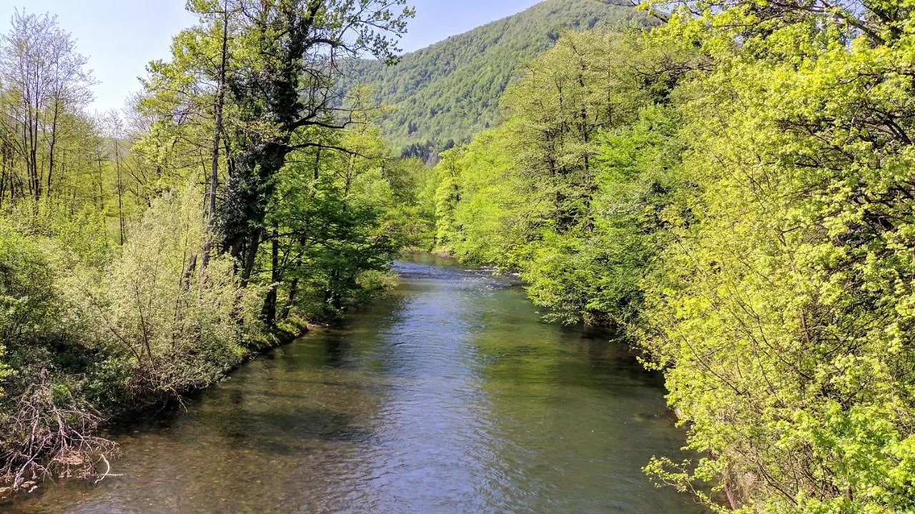 Vila Viktorija 3*, Brod na Kupi Croatia